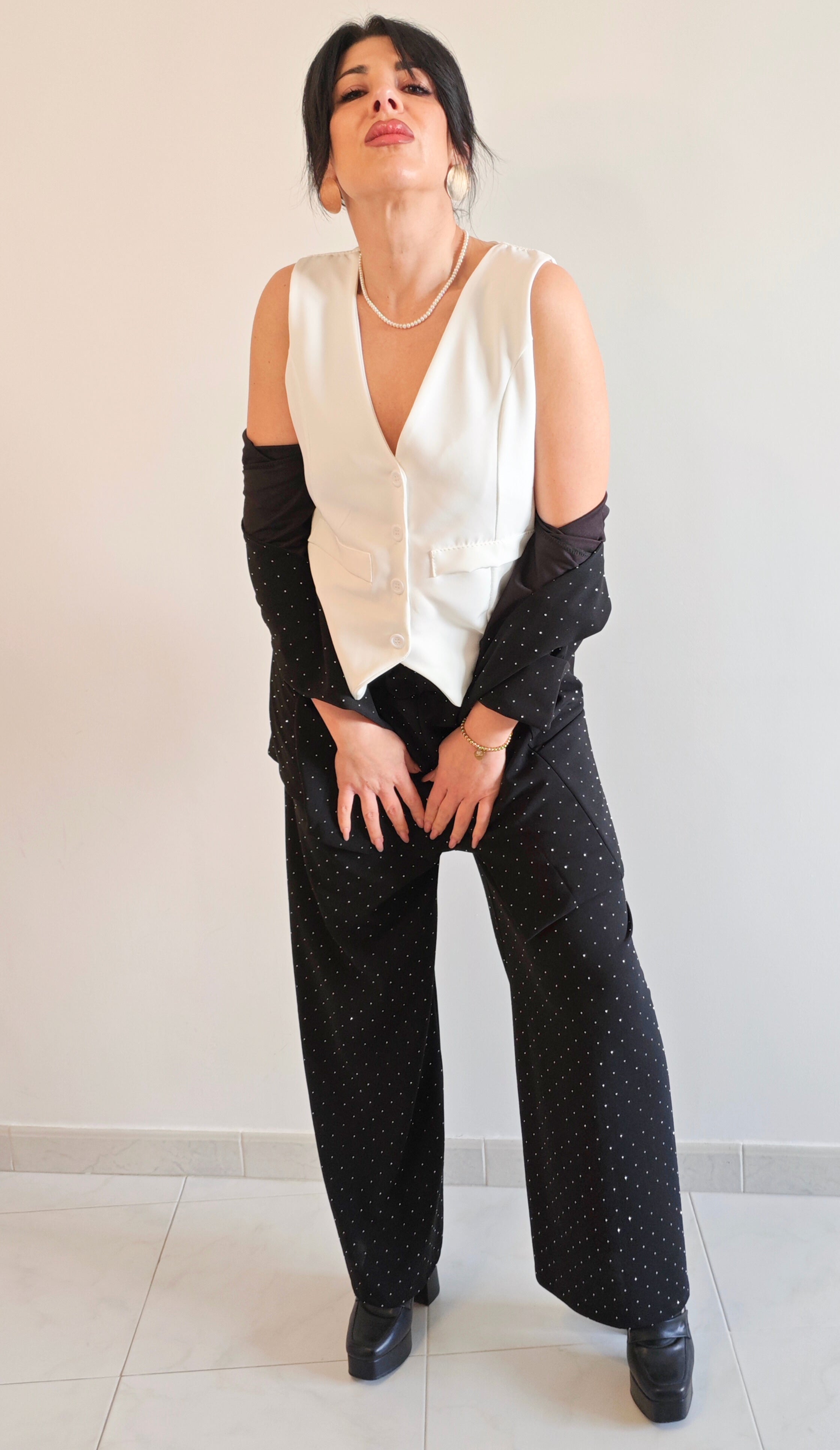 COMPLETO NERO CON BRILLANTINI