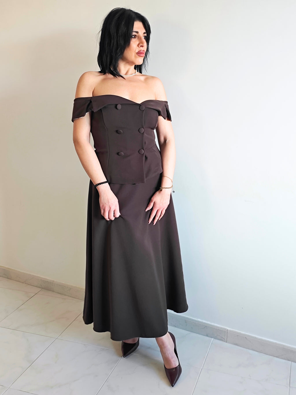 ABITO ELEGANTE MIDI CON SCOLLO A BARCA