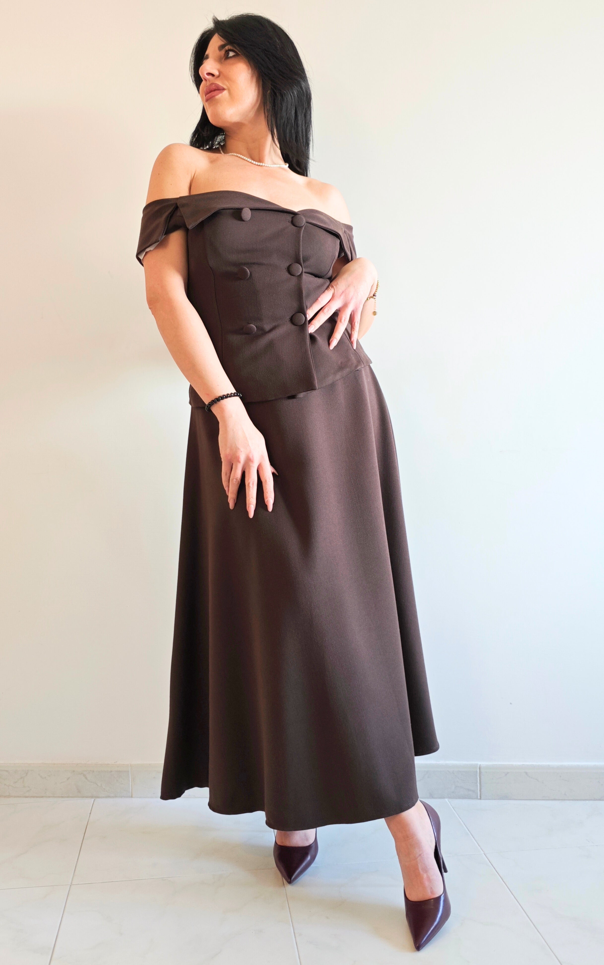 ABITO ELEGANTE MIDI CON SCOLLO A BARCA