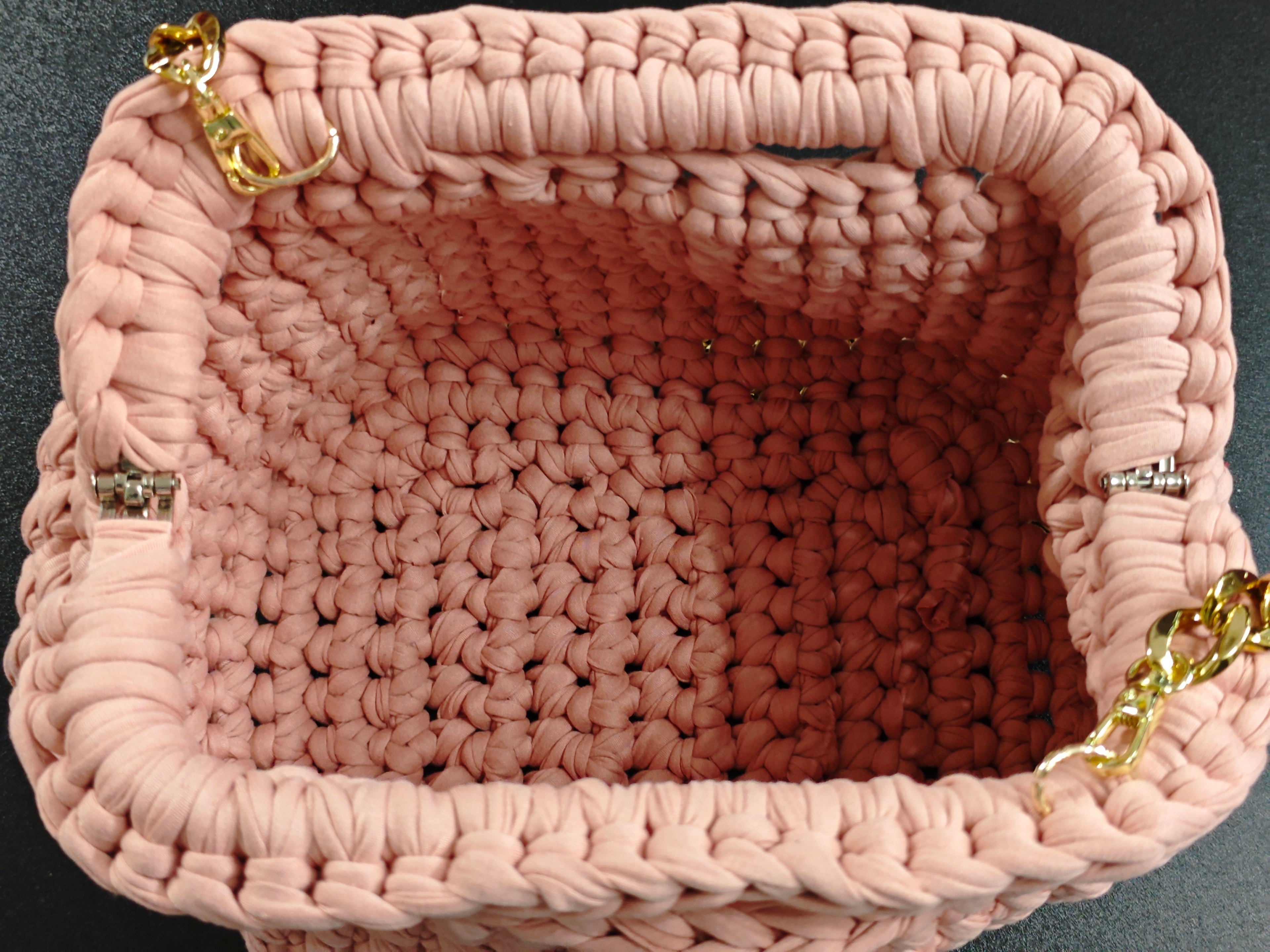 ANTIQUE BLUSH