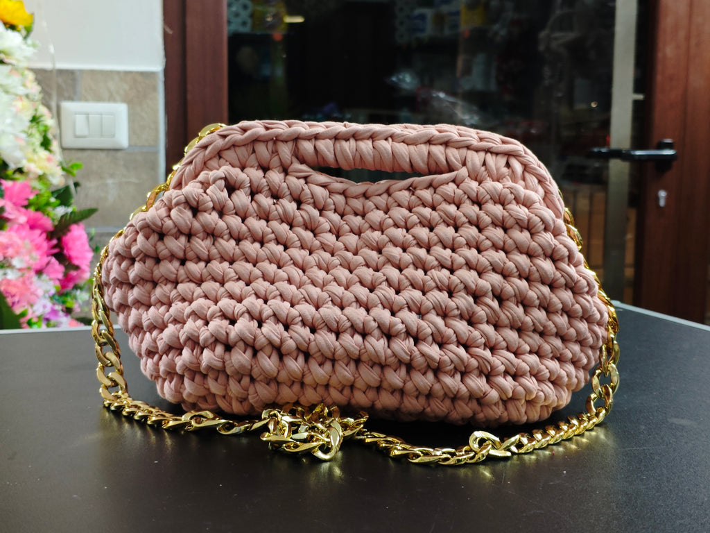 ANTIQUE BLUSH