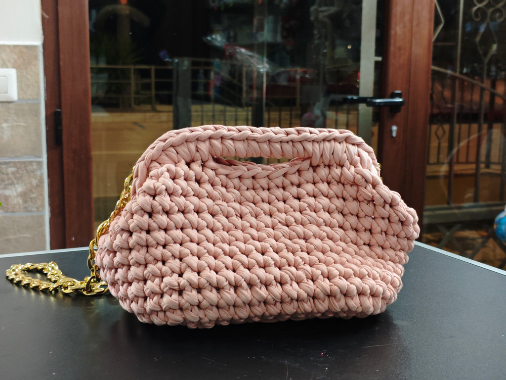 ANTIQUE BLUSH