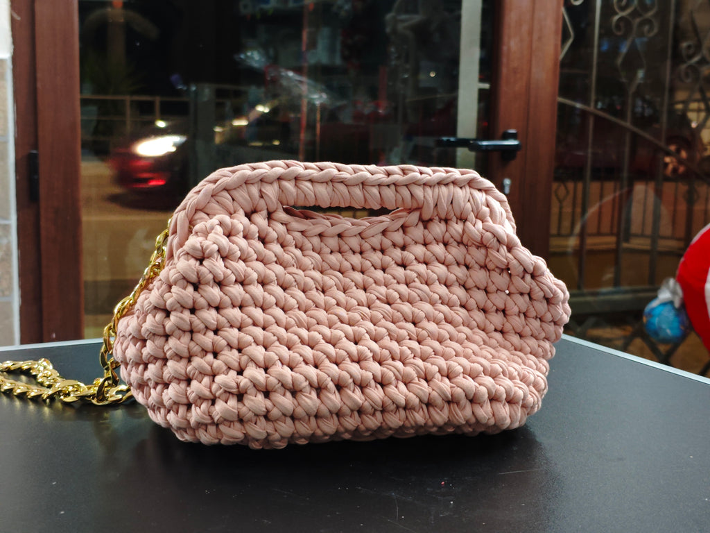 ANTIQUE BLUSH