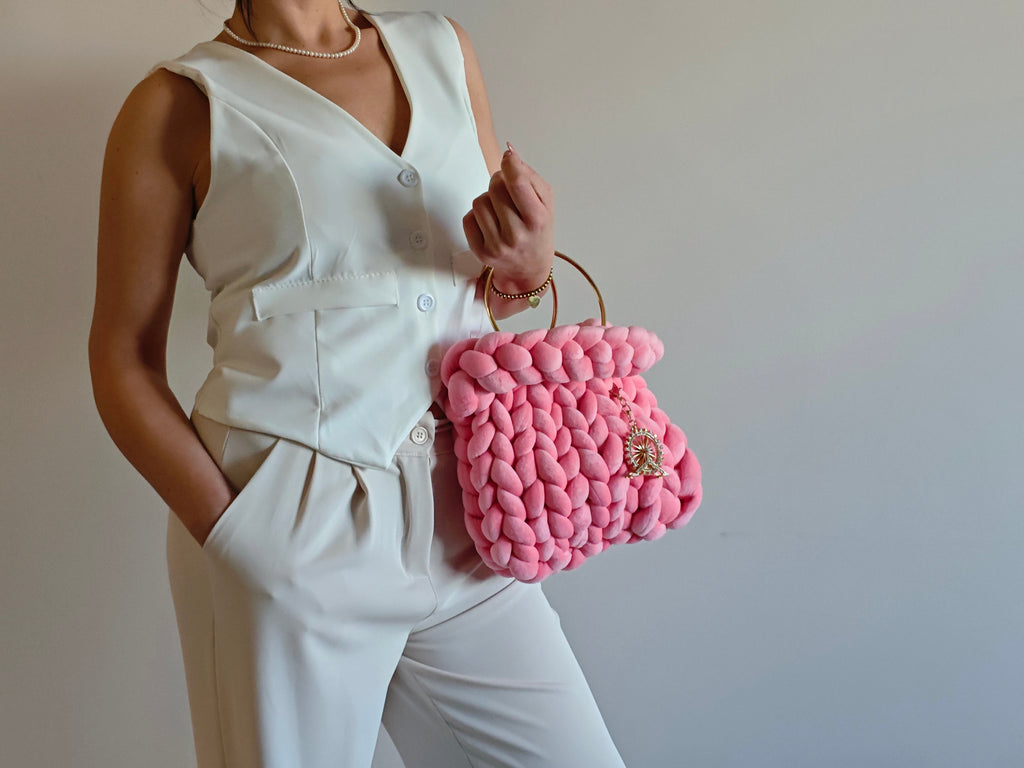 GILET BIANCO CON SCOLLO A V