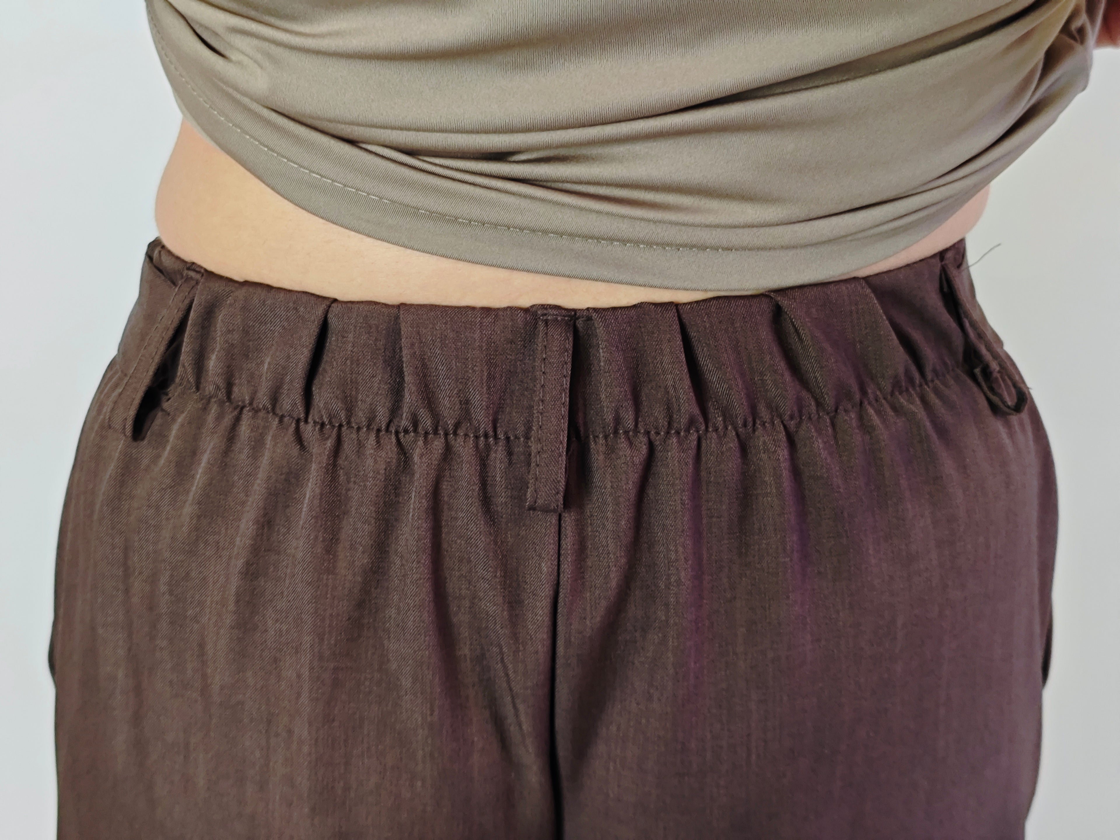 PANTALONI PALAZZO MARRONE CON PINCE