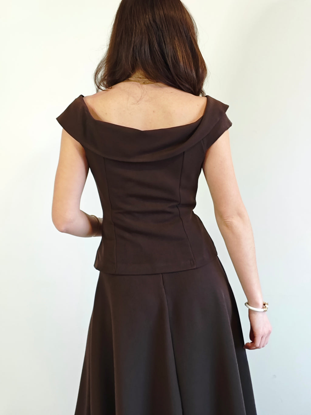 ABITO ELEGANTE MIDI CON SCOLLO A BARCA