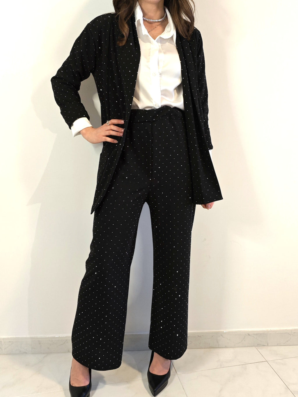 COMPLETO NERO CON BRILLANTINI
