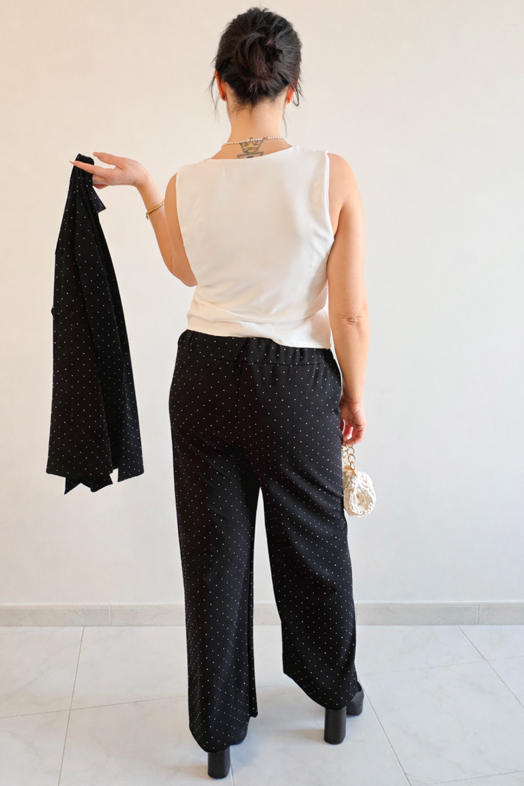 COMPLETO NERO CON BRILLANTINI