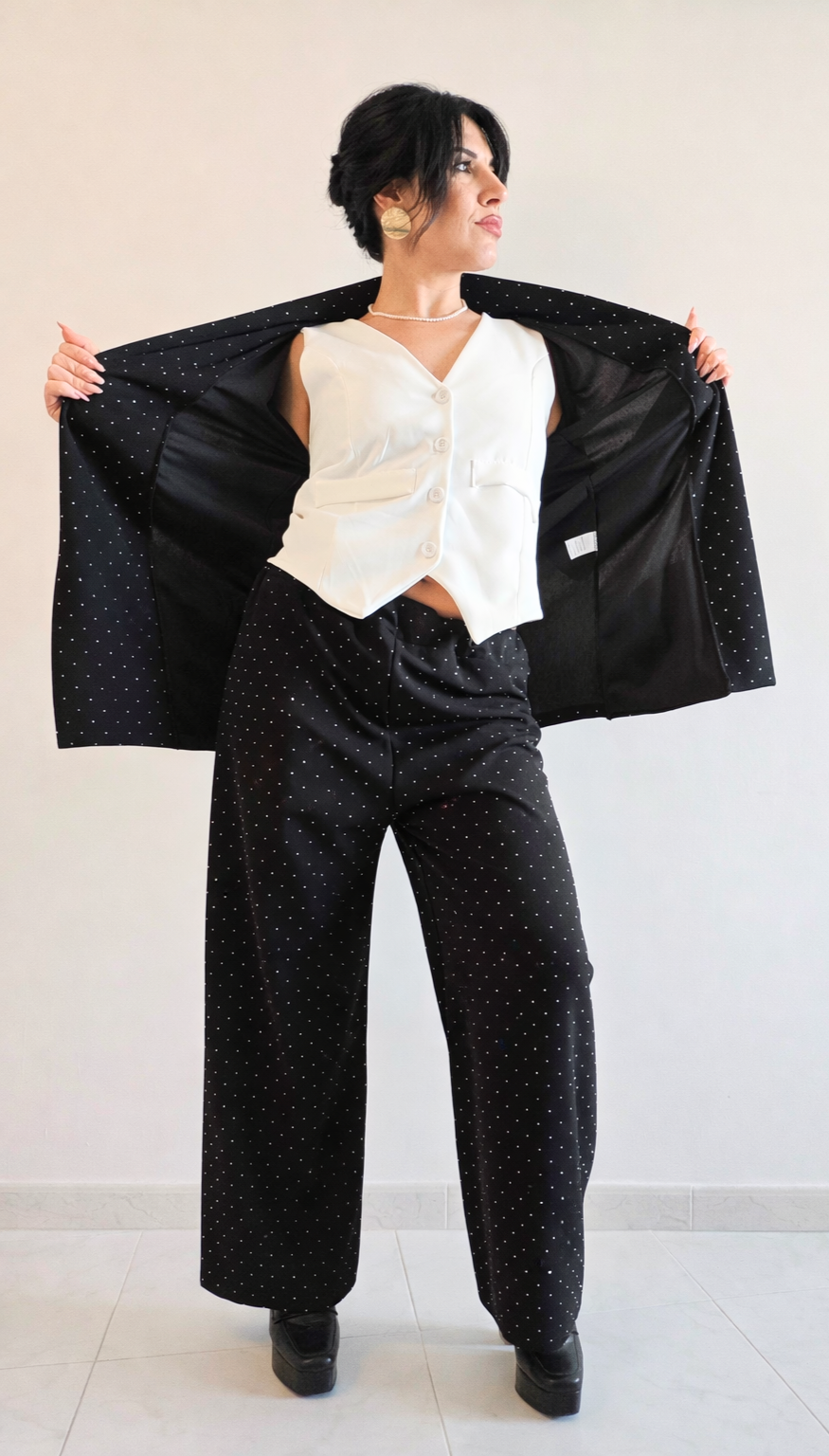 COMPLETO NERO CON BRILLANTINI